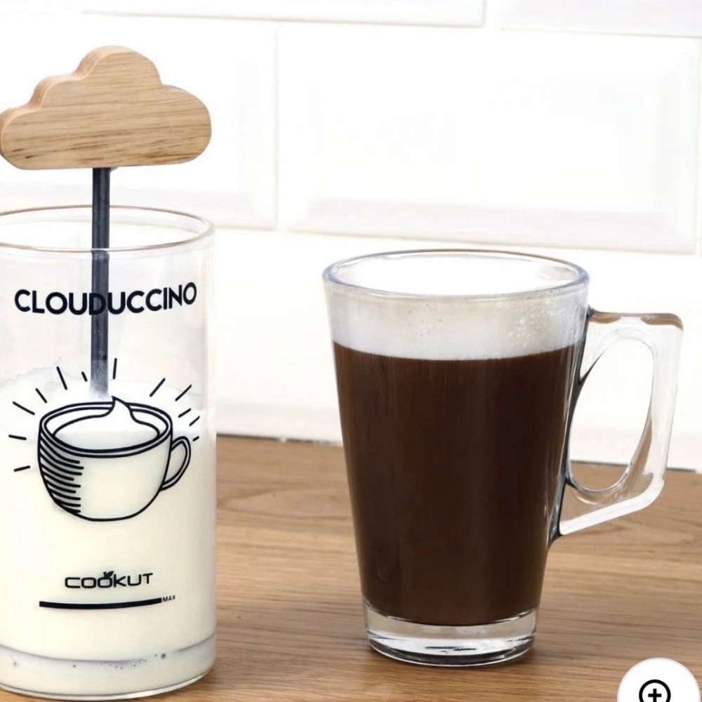 Clouduccino Milk Frother with Wooden Cloud Handle NIB